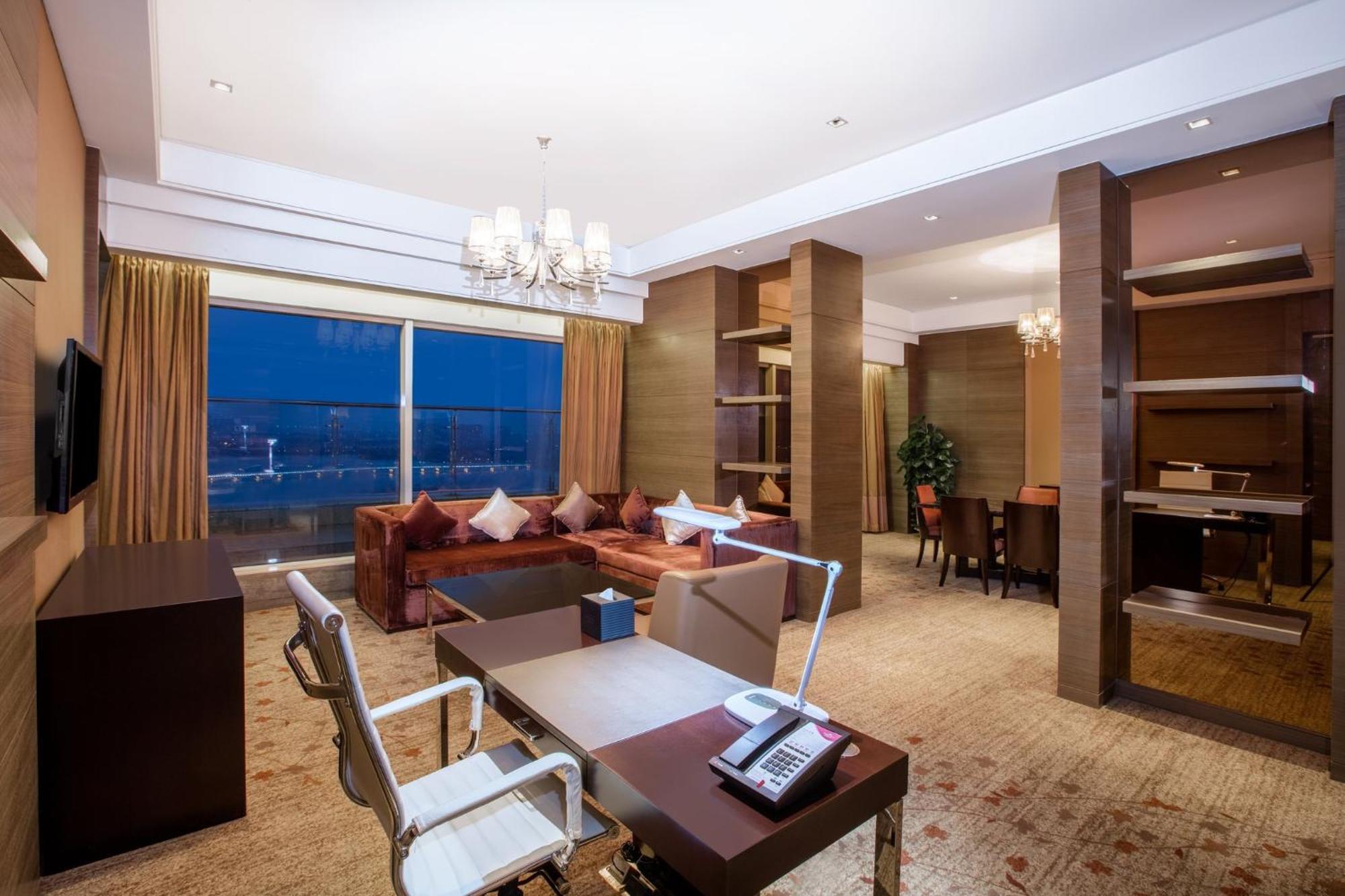 Crowne Plaza Nanjing Jiangning By Ihg Hotel Екстериор снимка
